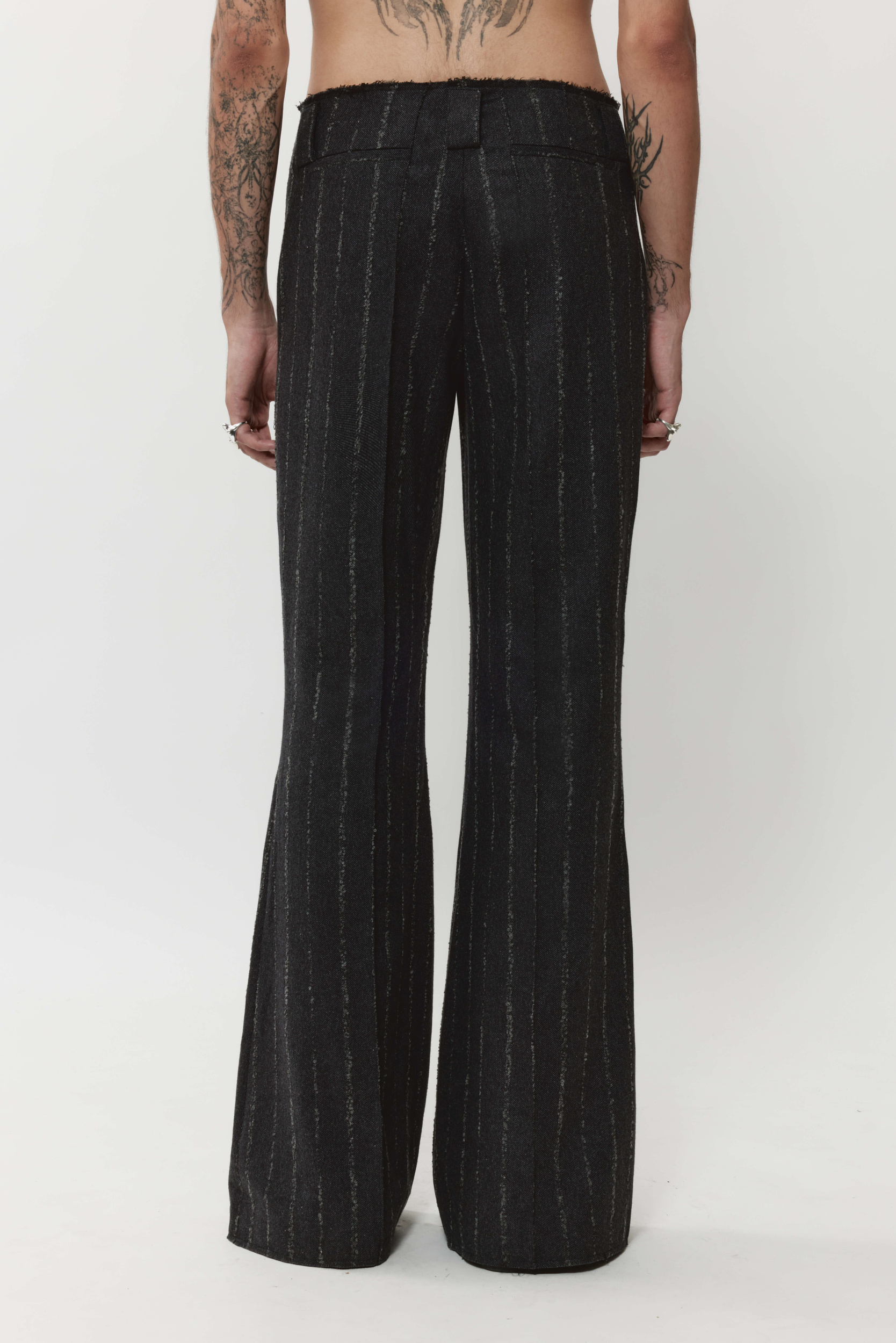【AVAVAV】MARTHA PANTS, HOT RICH_BLACK PINSTRIPE 297_9b853ef650-