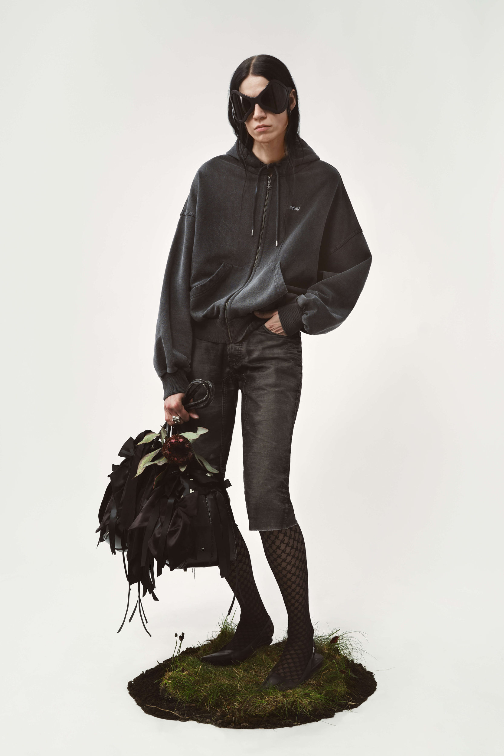 AVAVAV OLD LADY HOODIE/アヴァヴァヴ AVAVAV OLD LADY HOODIE/アヴァヴァヴ