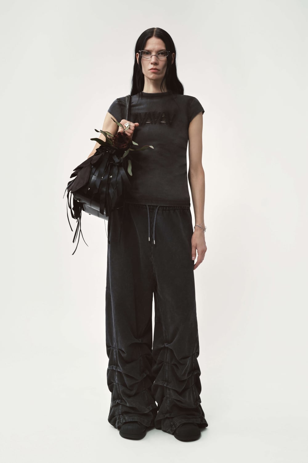 パンツ AVAVAV SMOCKED TRACK PANT WASHED BLACK 352_2a509e9cfb-poppy-track-
