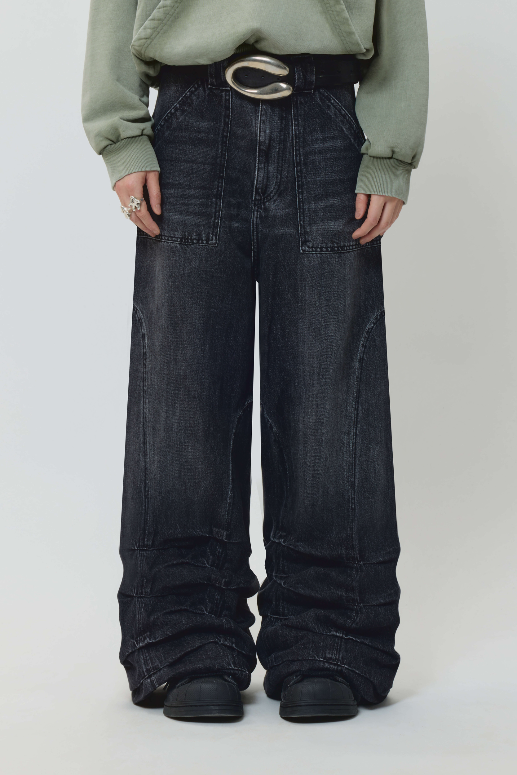 【AAKE】BACK BIZZO DEEP WASHING DENIM took-a-picture-of-samurai-