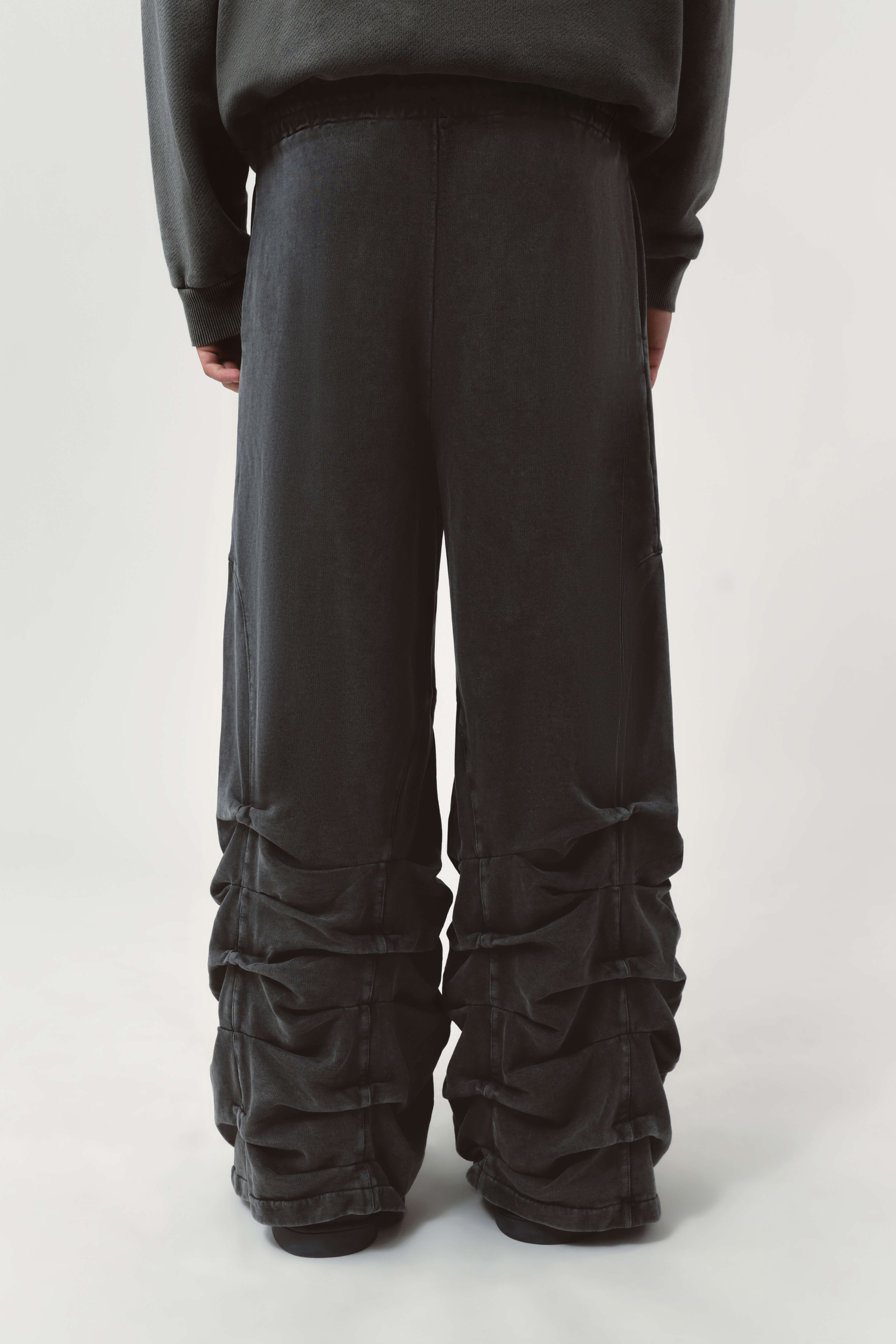 Smock detailed sweatpants